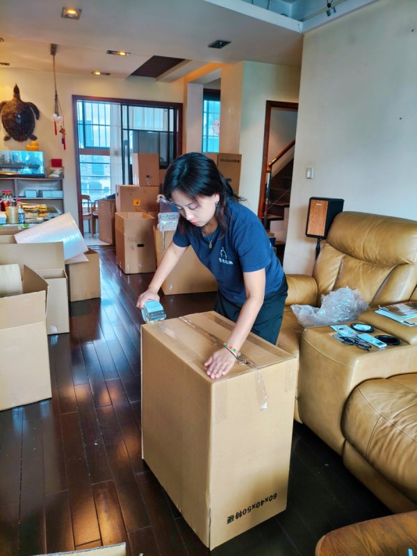 千宏财富 新民特稿｜“上门”的故事